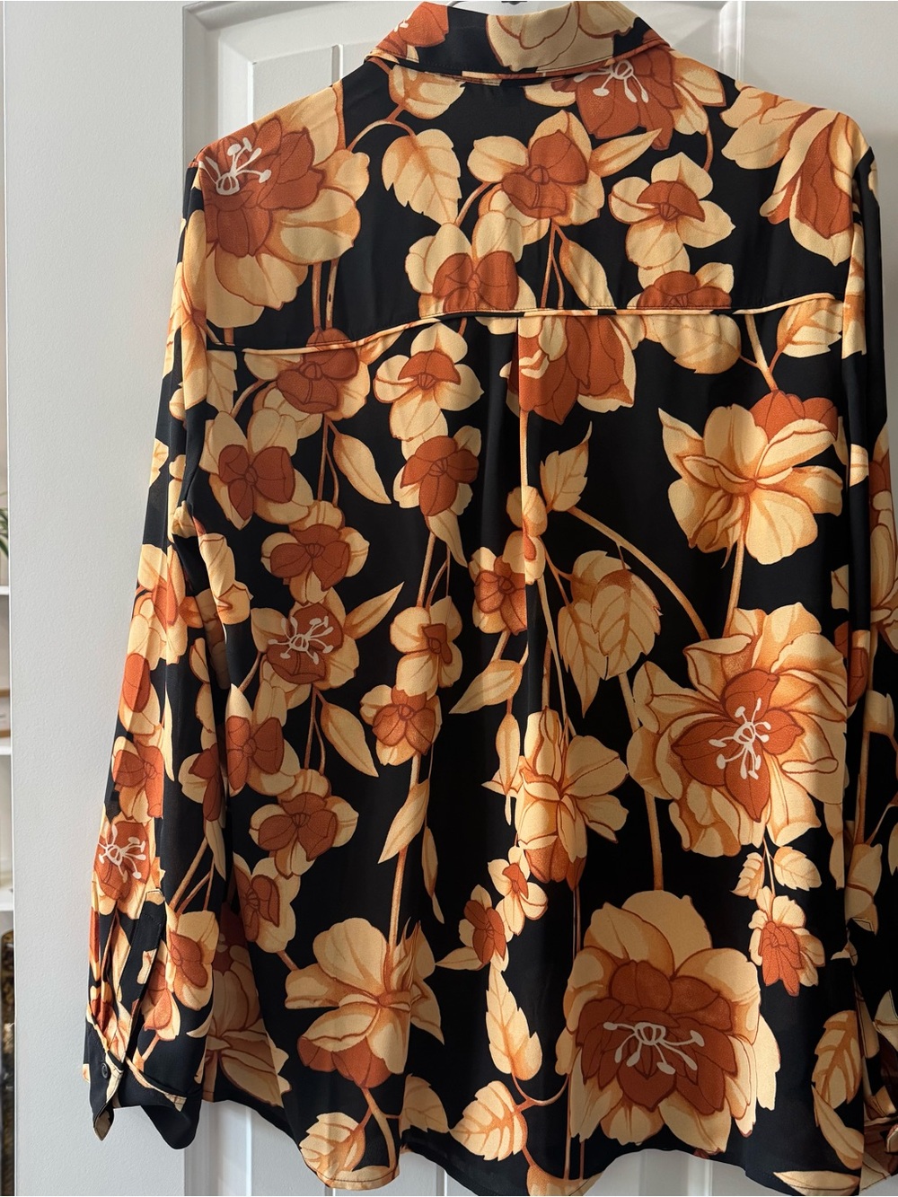 Beautiful Portofino Blouse Tan & Rust Floral Print - Picture 2 of 3
